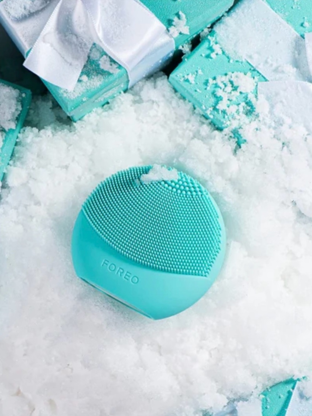 NWT Foreo Luna Play Plus 2